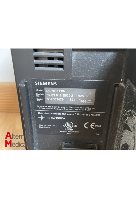 Lot de 2 Moniteurs Multiparamètres Siemens SC7000 FRN